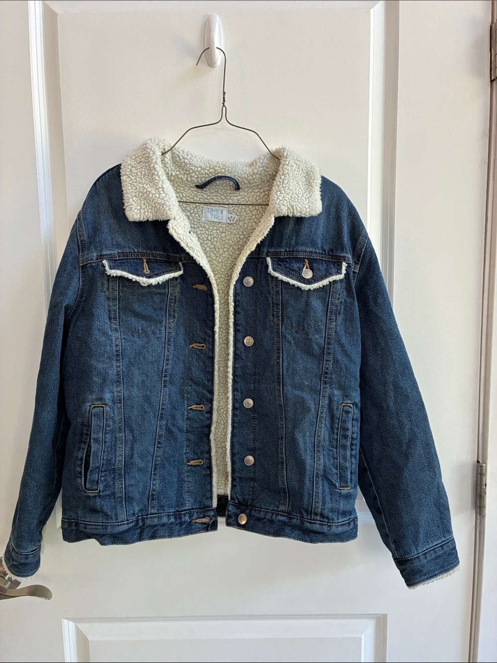 Time and Tru Cream Sherpa-Lined Jacket with Dark Blue Denim Trim